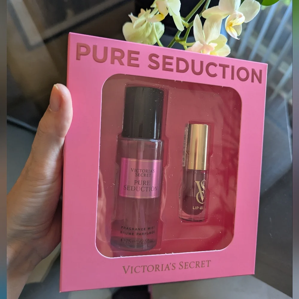 Victoria's Secret Set